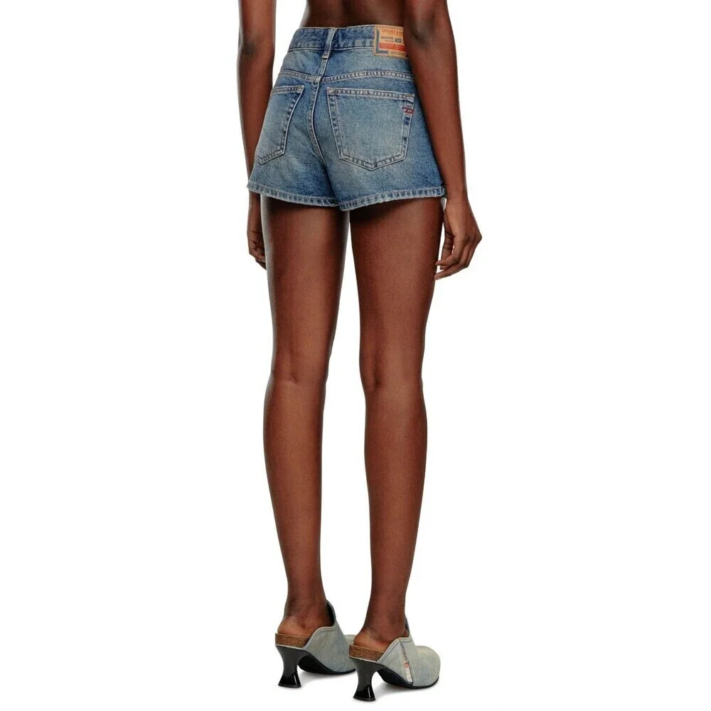 Diesel Womens De-Yuba 5-Pocket Size W28 Mid Rise Medium Wash Denim Shorts NEW - Picture 2 of 16